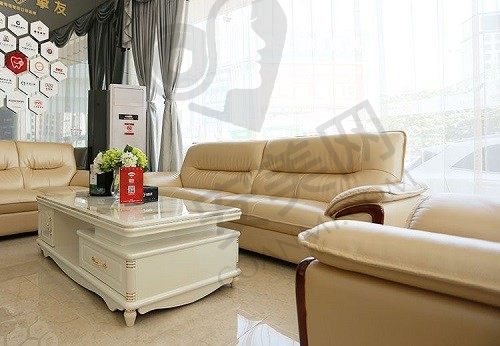 深圳格伦菲尔口腔医院 候诊区