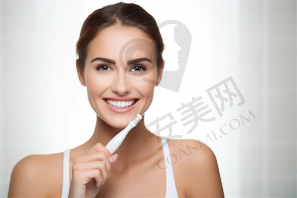 达州医 大口腔医院矫正过程：佩戴牙套与定期复诊
