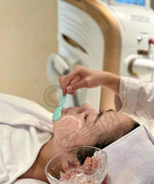 为什么选择广州华美进行AOPT超光子治疗？