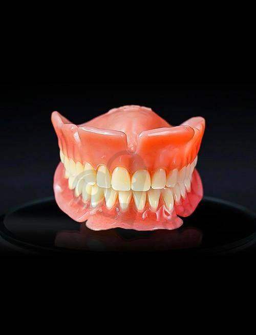 北京美冠塔口腔全口假牙1W元起，是怎样的价格水平？